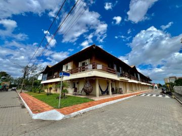 SOBRADO GEMINADO DE ESQUINA A 200m DO MAR EM RAINHA DO MAR