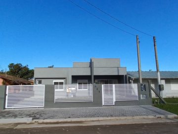 CASA A NOVA A VENDA EM ATLANTIDA SUL